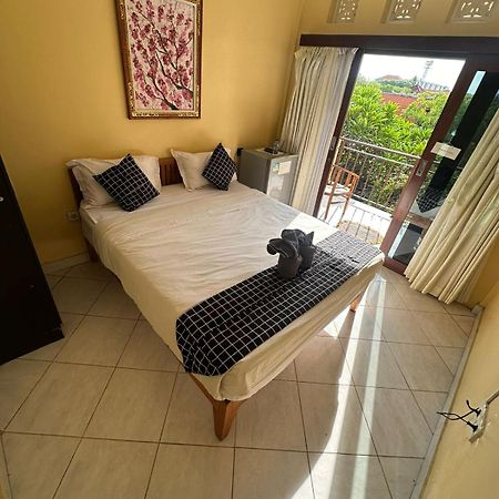 קוטה לומבוק Sari Buana Bed & Breakfast מראה חיצוני תמונה