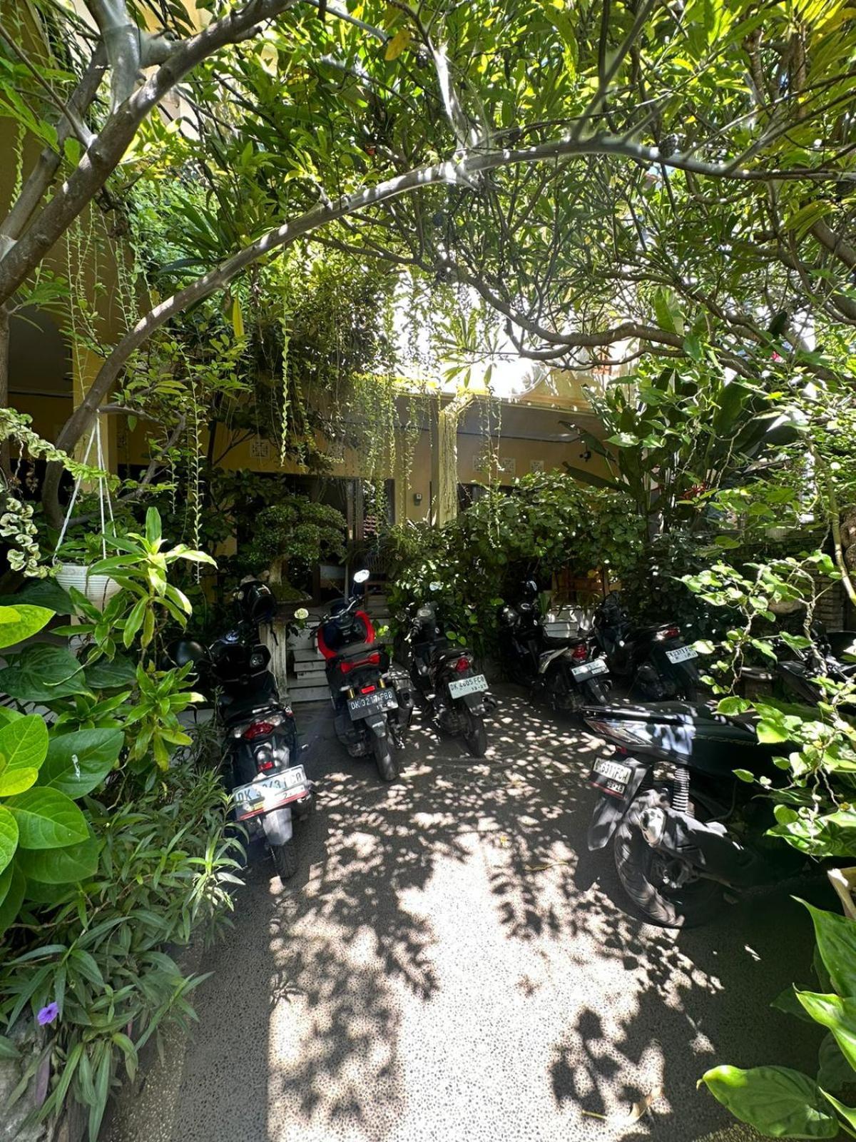 קוטה לומבוק Sari Buana Bed & Breakfast מראה חיצוני תמונה