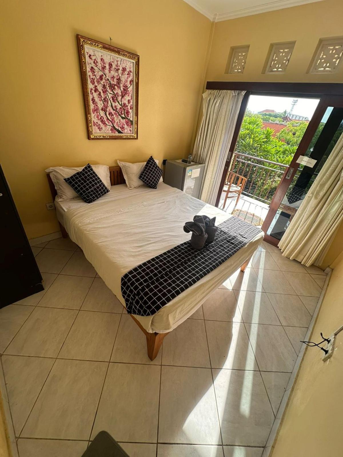 קוטה לומבוק Sari Buana Bed & Breakfast מראה חיצוני תמונה