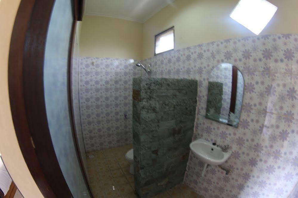 קוטה לומבוק Sari Buana Bed & Breakfast מראה חיצוני תמונה
