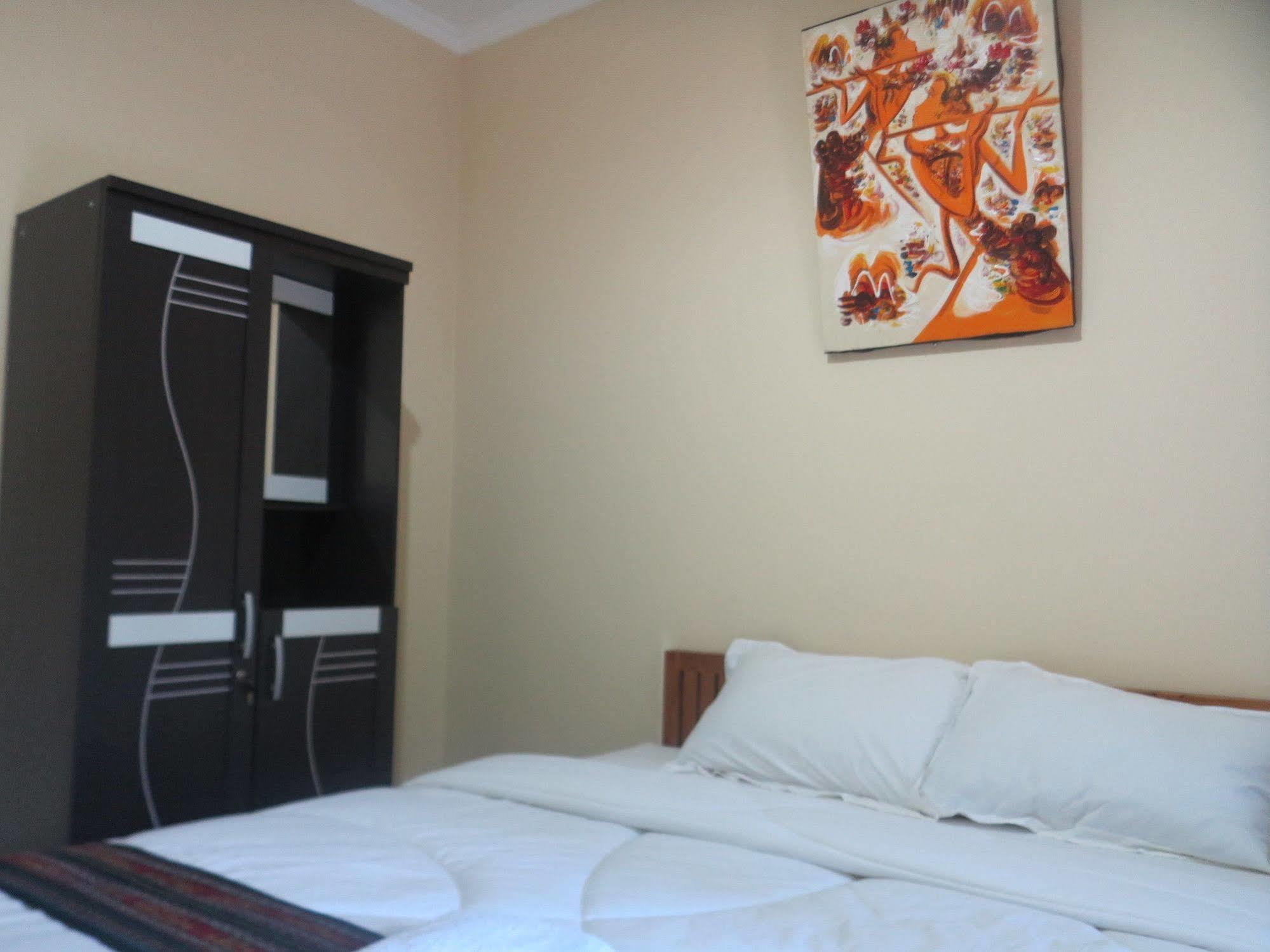 קוטה לומבוק Sari Buana Bed & Breakfast מראה חיצוני תמונה